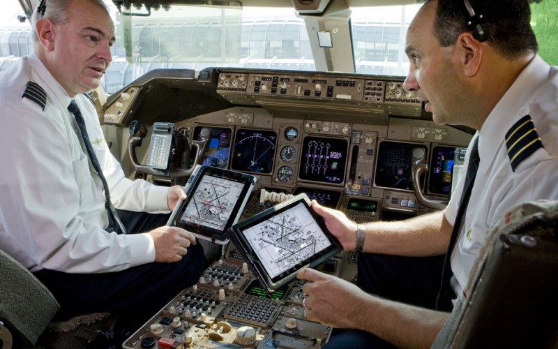 Неработещо iPad приложение отложи десетки полети на American Airlines