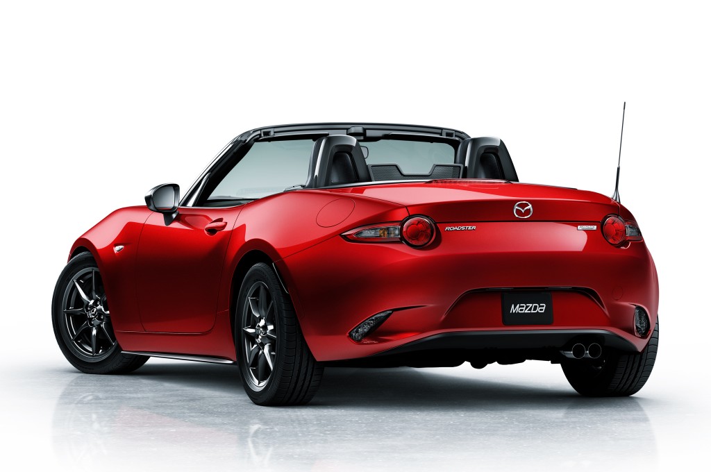 2016-mazda-mx-5-miata-rear-three-quarter