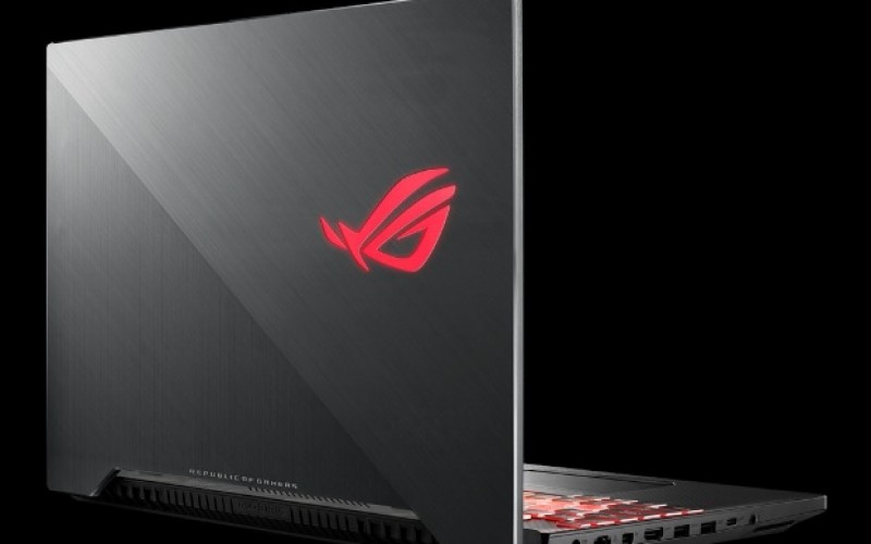 ASUS пуска на българския пазар геймърския лаптоп от ново поколение ROG Strix SCAR II