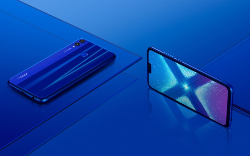 Операционната система EMUI 9.0, базирана на Android 9 Pie, вече е налична за HONOR 8X