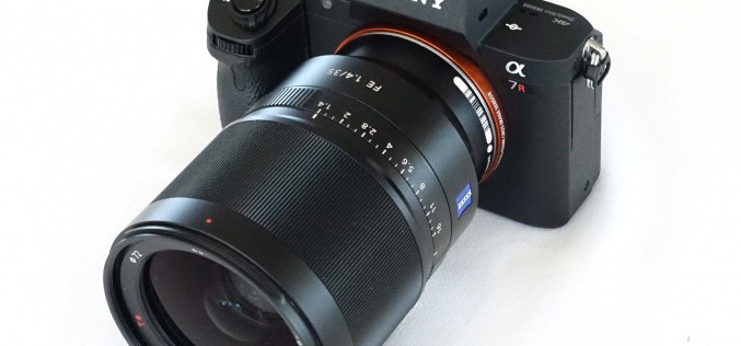 Новият фотоапарат α7R II от Sony с първия в света 35 мм пълноформатен сензор със задна подсветка