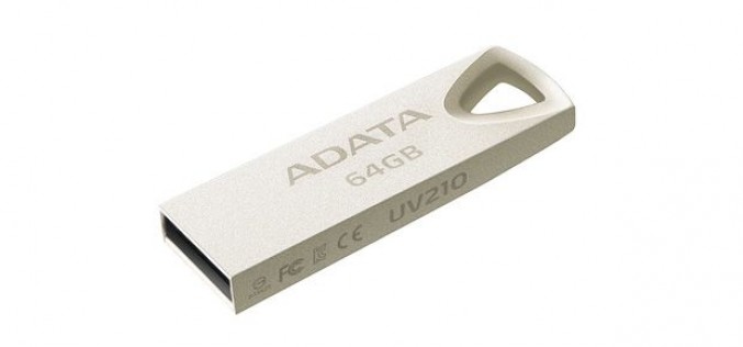 USB флаш памет в метален корпус от ADATA