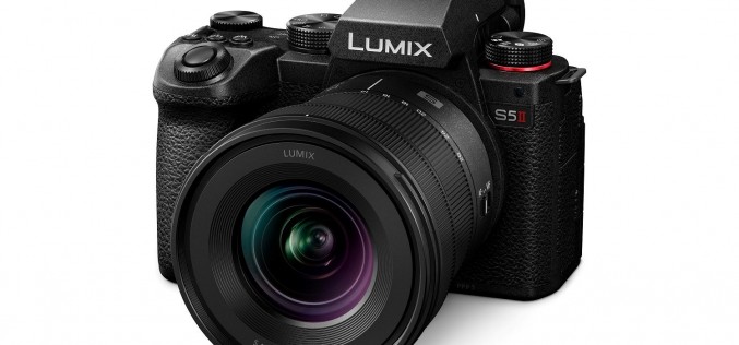 Panasonic пуска версия на фърмуера 2.2 за S5II и версия 1.3 за S5IIX