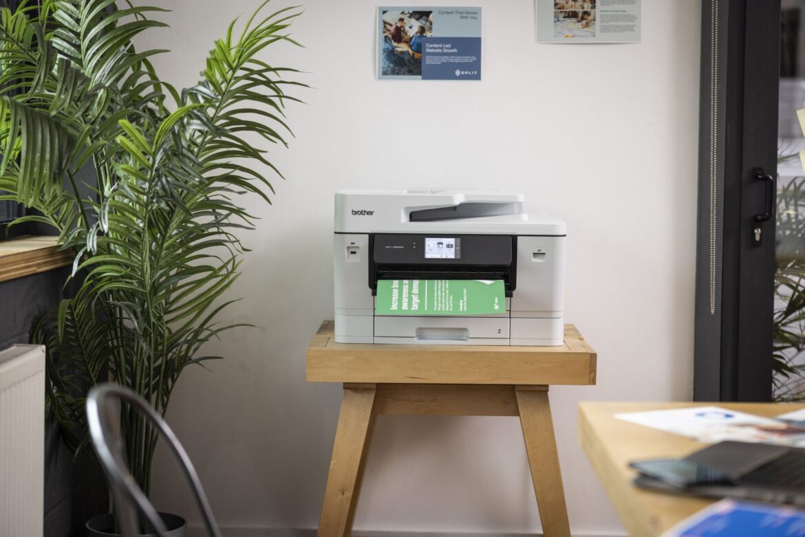 Brother представя новата серия мастиленоструйни принтери A3 Business Smart