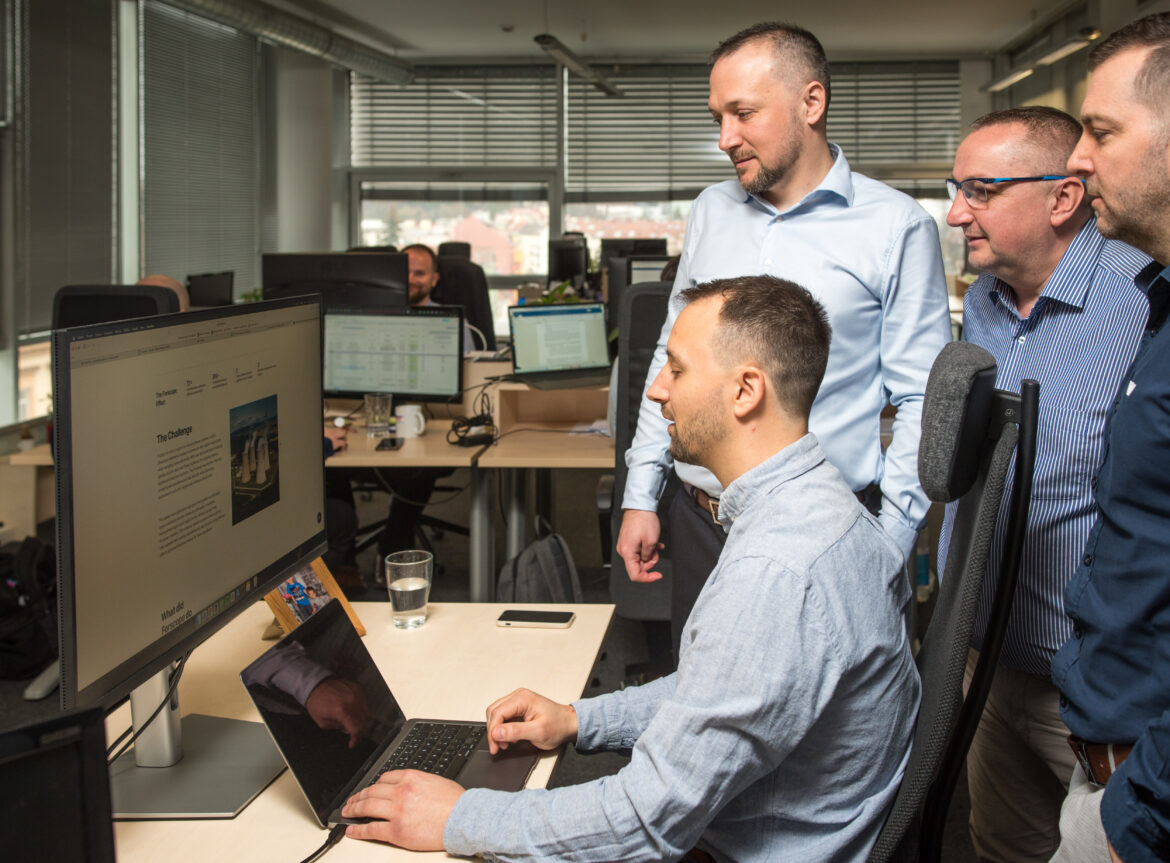 Кои са най-търсените софтуерни решения на вторичния пазар