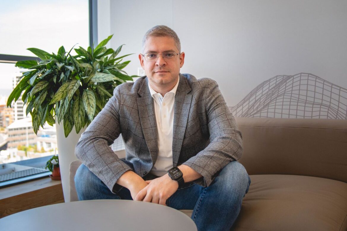 Telelink Business Services се преименува на Enlayer